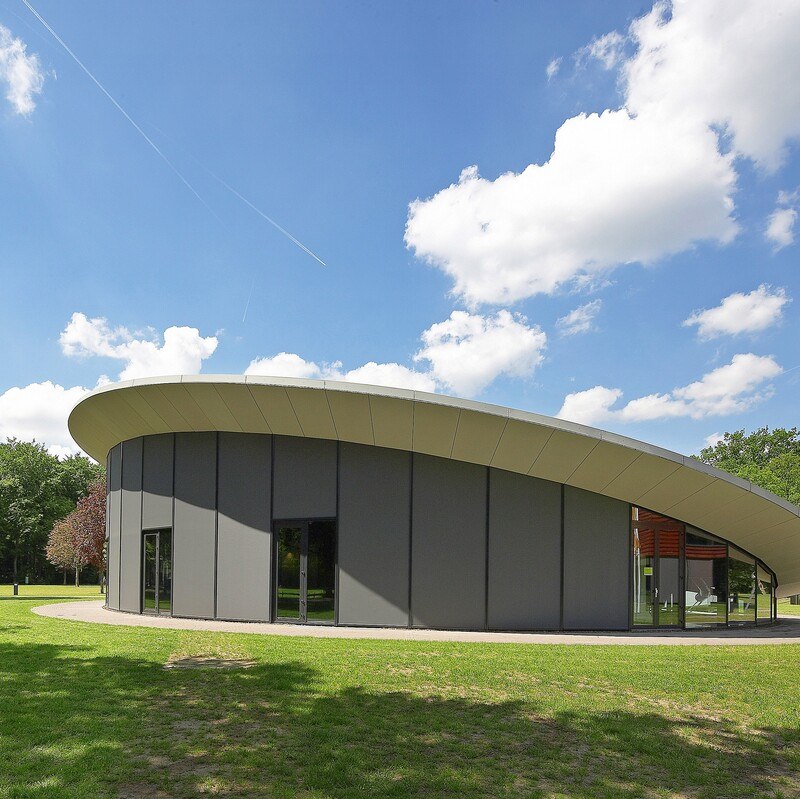 For whom is Auditorium Maitland suitable?
